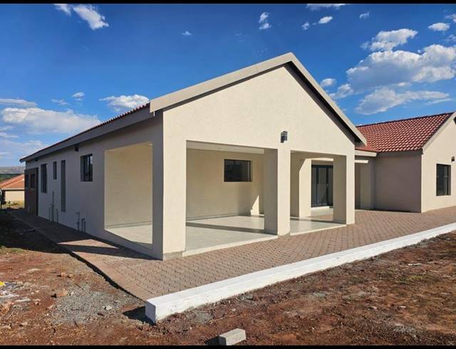 4 BEDROOM HOUSE FOR SALE IN BUFFELSPOORT